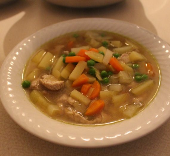 Gemüse-Kartoffel-Suppe